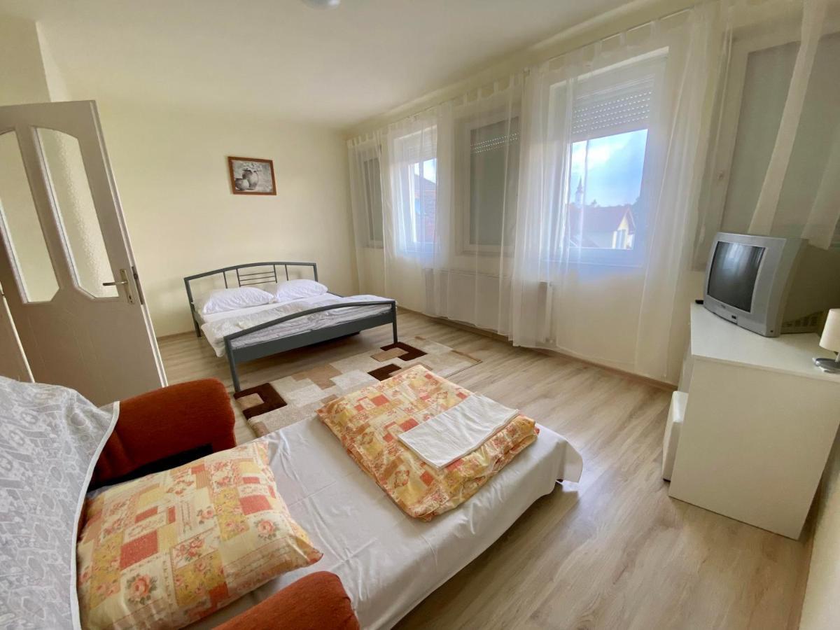 Neptun Apartman Hajdúszoboszló Zewnętrze zdjęcie
